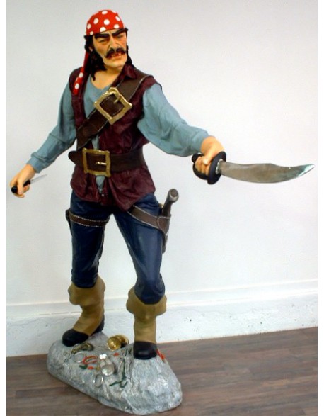 Statue pirate avec sabre et couteau