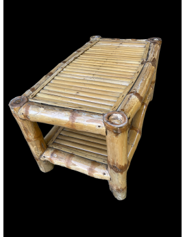 Location d'une table basse en bambou
